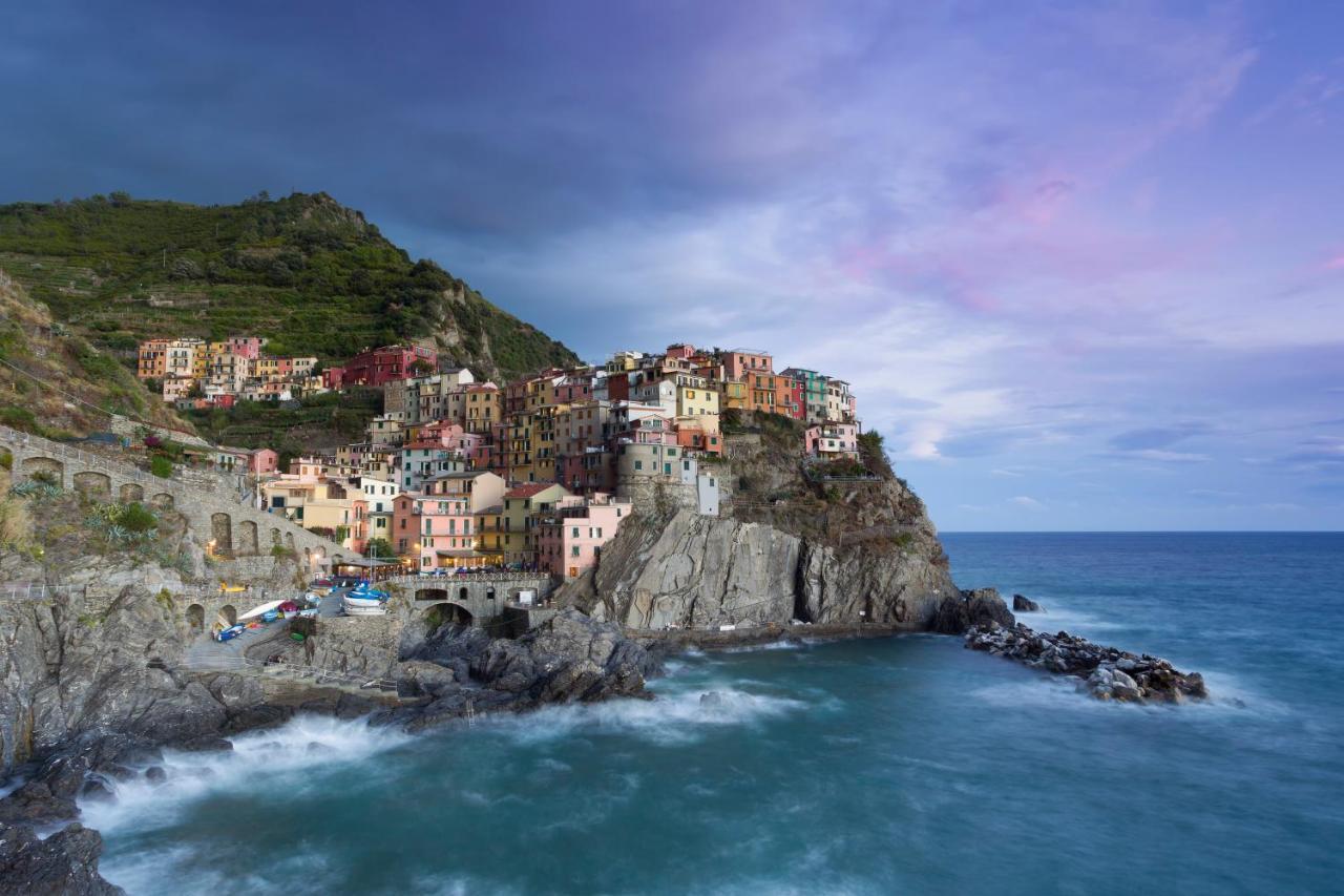 L' Attico Giallo Oro Di Giulia Manarola Exterior photo